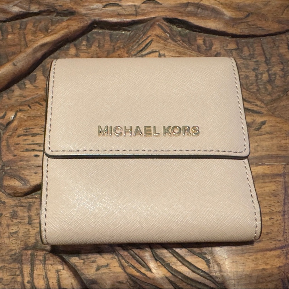 Michael Kors Beige Saffiano Leather Compact Wallet with Gold Logo